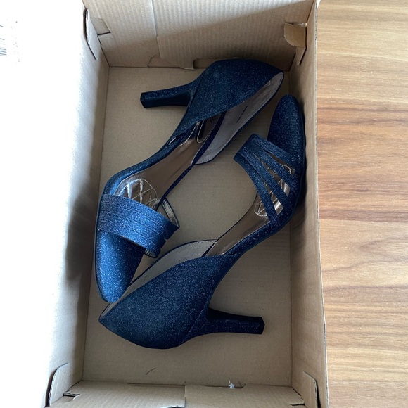 Sparkly Navy Heels - Picture 4 of 5